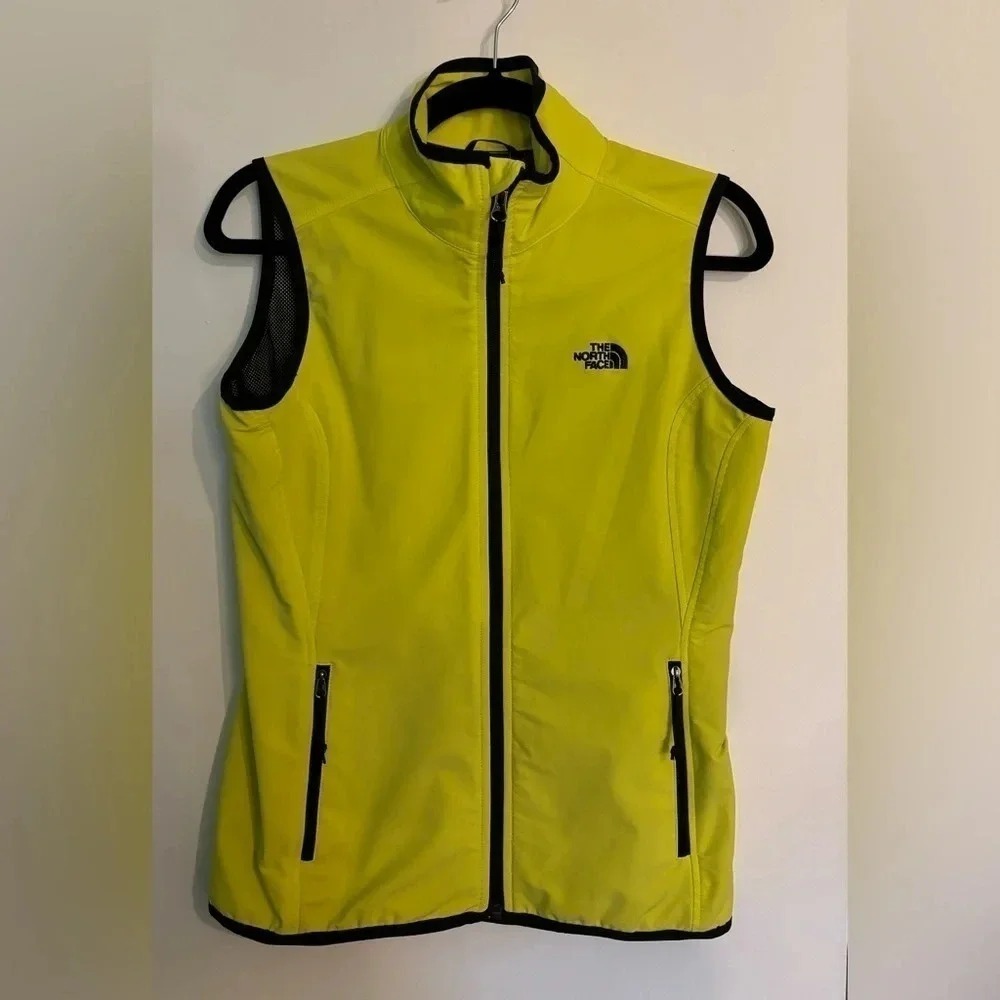 The North Face Womens Sulphur Spring Green Nevado Lightweight Vest Size‎ Medium